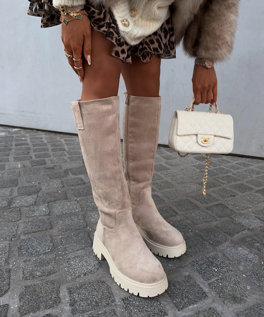 Beige Ankle Boots for Women with Cushioned Insole and Lined Interior – Stylish and Comfortable Footwear 1