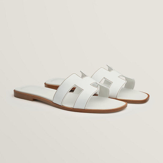 Cut-Out Strap Leather Flat Sandals – Ergonomic Comfort and Elegant Design 0