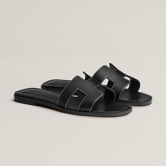 Cut-Out Strap Leather Flat Sandals – Ergonomic Comfort and Elegant Design 1