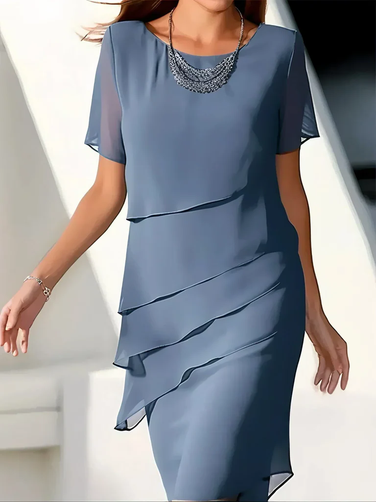 Elegant Women's Summer Dress - Fitted Figure-Shaping Design with Discreet Pockets for Casual and Formal Occasions 0