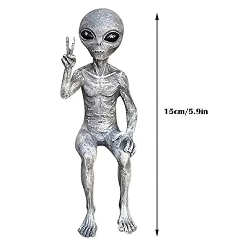 Funny Resin Alien Garden Statue – Unique Outdoor Sculpture for Garden Ornaments and Home Decor