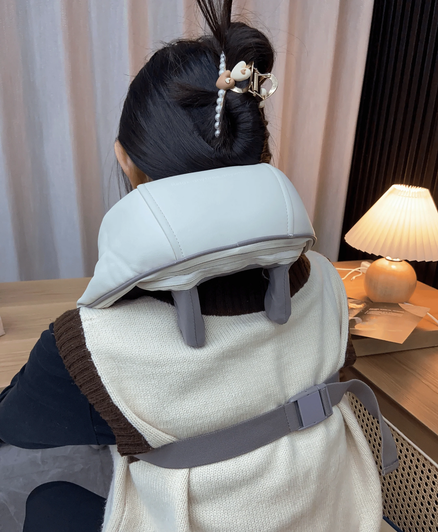 Neck and Shoulder Heat Massager with 5D Technology – Ergonomic Wireless Device with Customizable Settings for Ultimate Relaxation 4