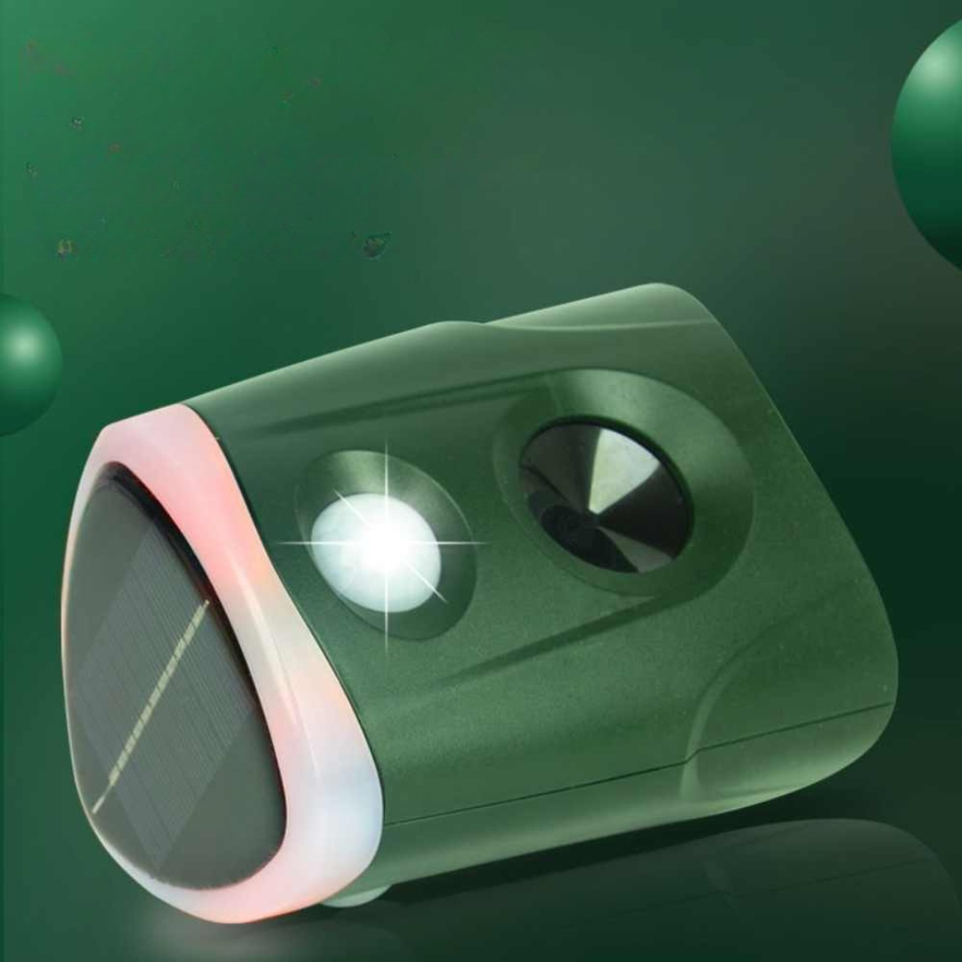 Solar-Powered Ultrasonic Animal Repellent with 360° Motion Sensor – Eco-Friendly Outdoor Deterrent 6