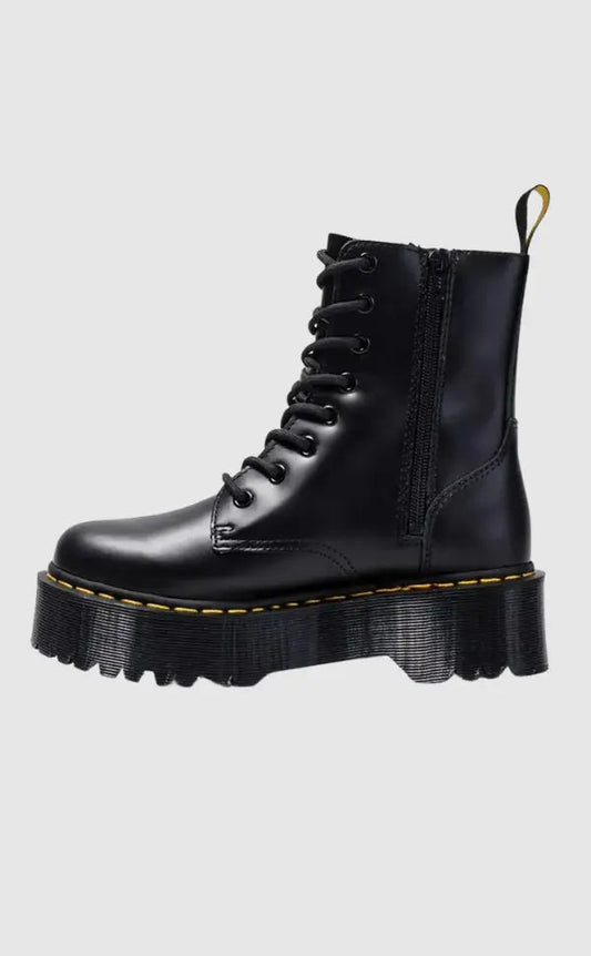 Stylish Leather Platform Boots with Chunky Sole – Urban Footwear for Streetwear and Grunge 0