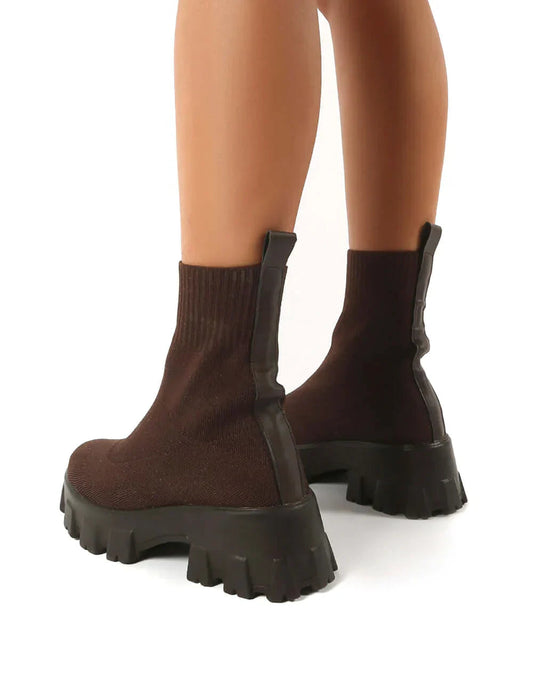 Stylish Women's Winter Boots – Warm, Comfortable, and Durable Footwear for Cold Weather 1