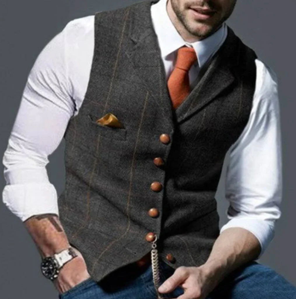 Vintage Mens Waistcoat in Luxurious Fabric – Timeless Classic Style for Formal and Casual Occasions 1