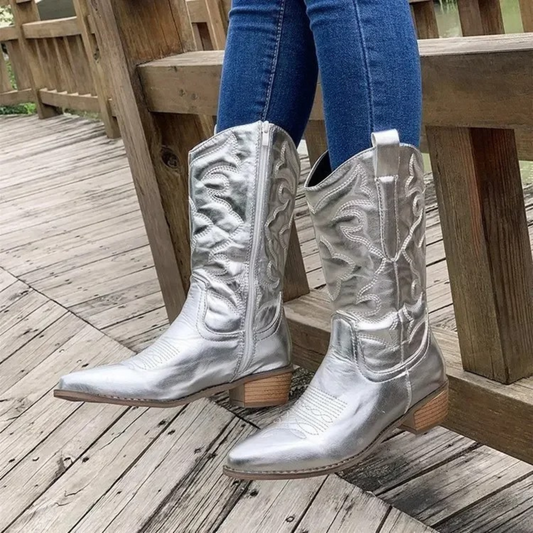 White Leather Cowboy Boots for Women – Stylish Pointed Toe Design for Versatile Occasions 0