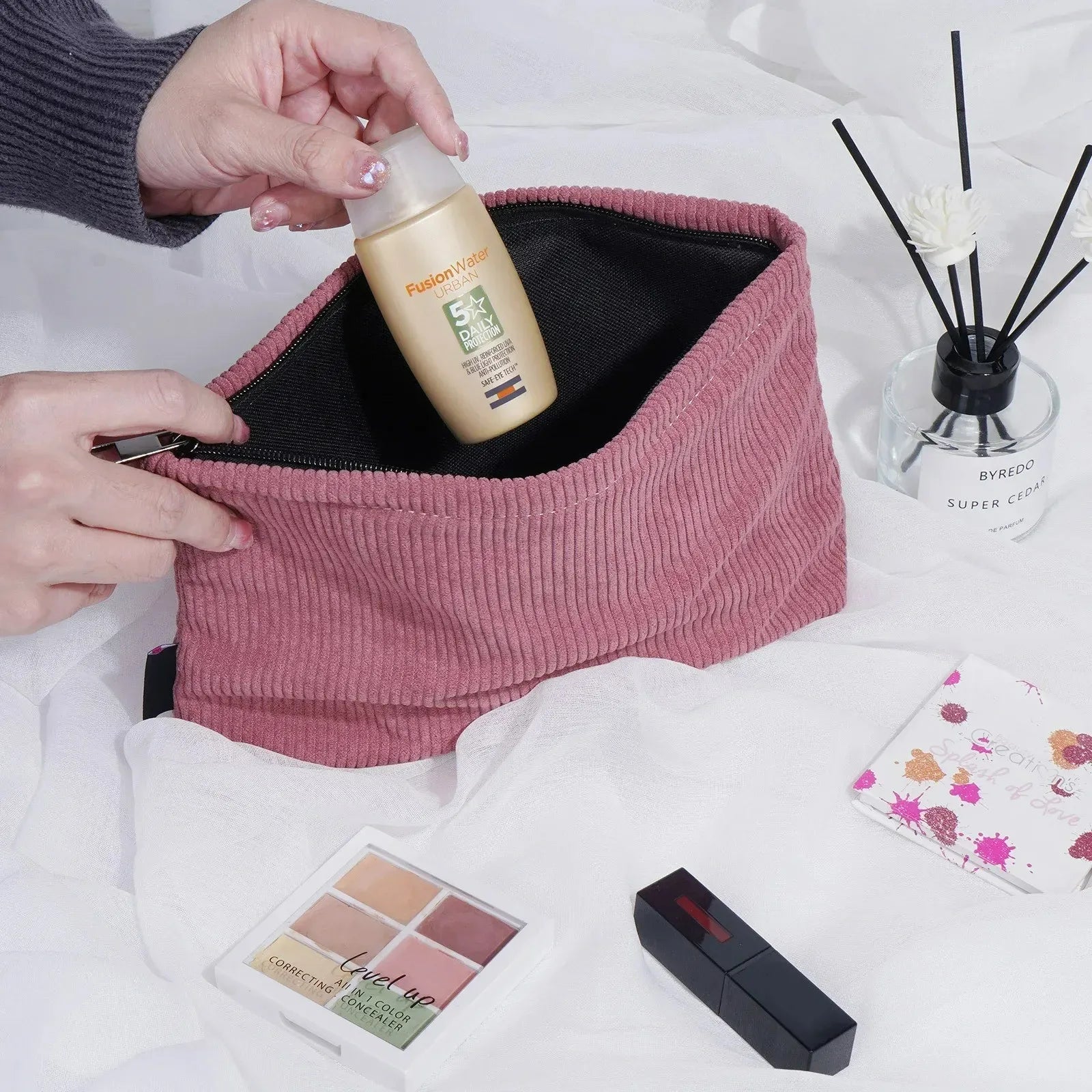 Travel Makeup Bag – Large Capacity Portable Cosmetic Organizer with Zipper for Women-TRUZENIC