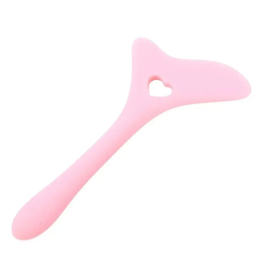 TRUZENIC Multi-Functional Eyeliner & Lip Stencil – Reusable Silicone Makeup Aid
