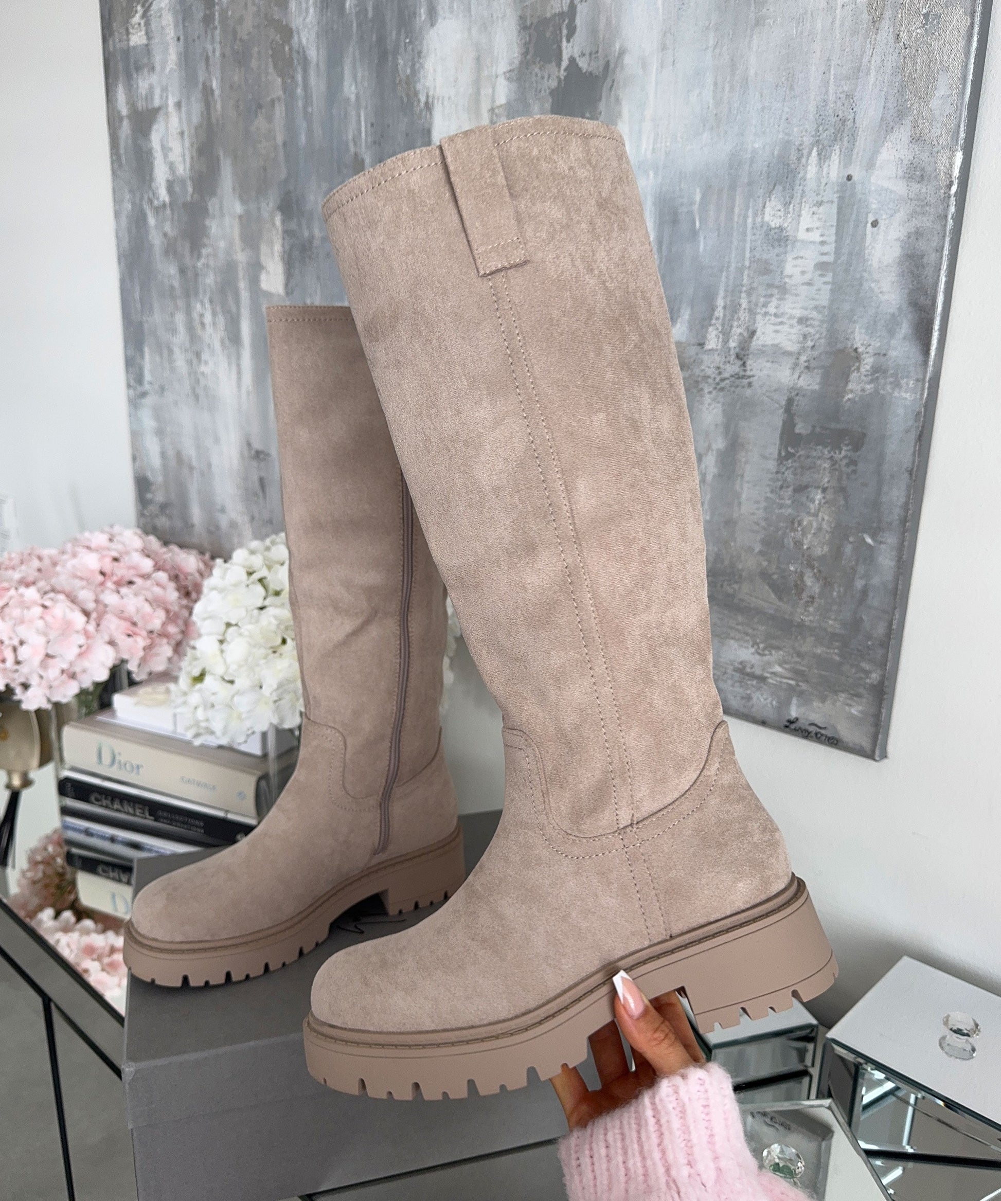 Beige Ankle Boots for Women with Cushioned Insole and Lined Interior – Stylish and Comfortable Footwear 2