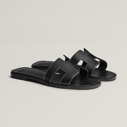 Cut-Out Strap Leather Flat Sandals – Ergonomic Comfort and Elegant Design 1