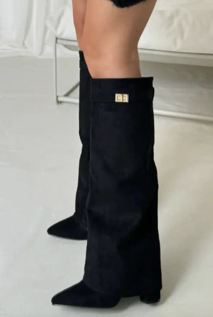 Elegant Women's Knee High Boots in Black Leather – Stylish and Comfortable Footwear 7