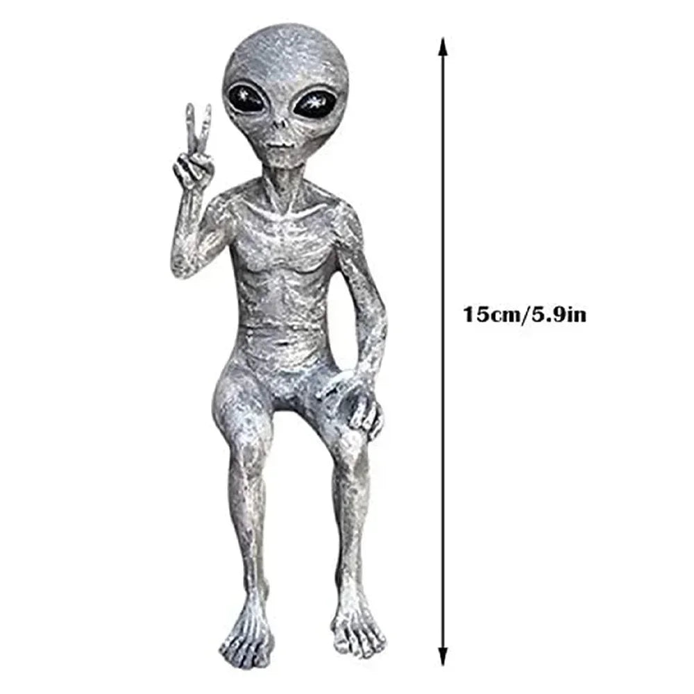 Funny Resin Alien Garden Statue – Unique Outdoor Sculpture for Garden Ornaments and Home Decor