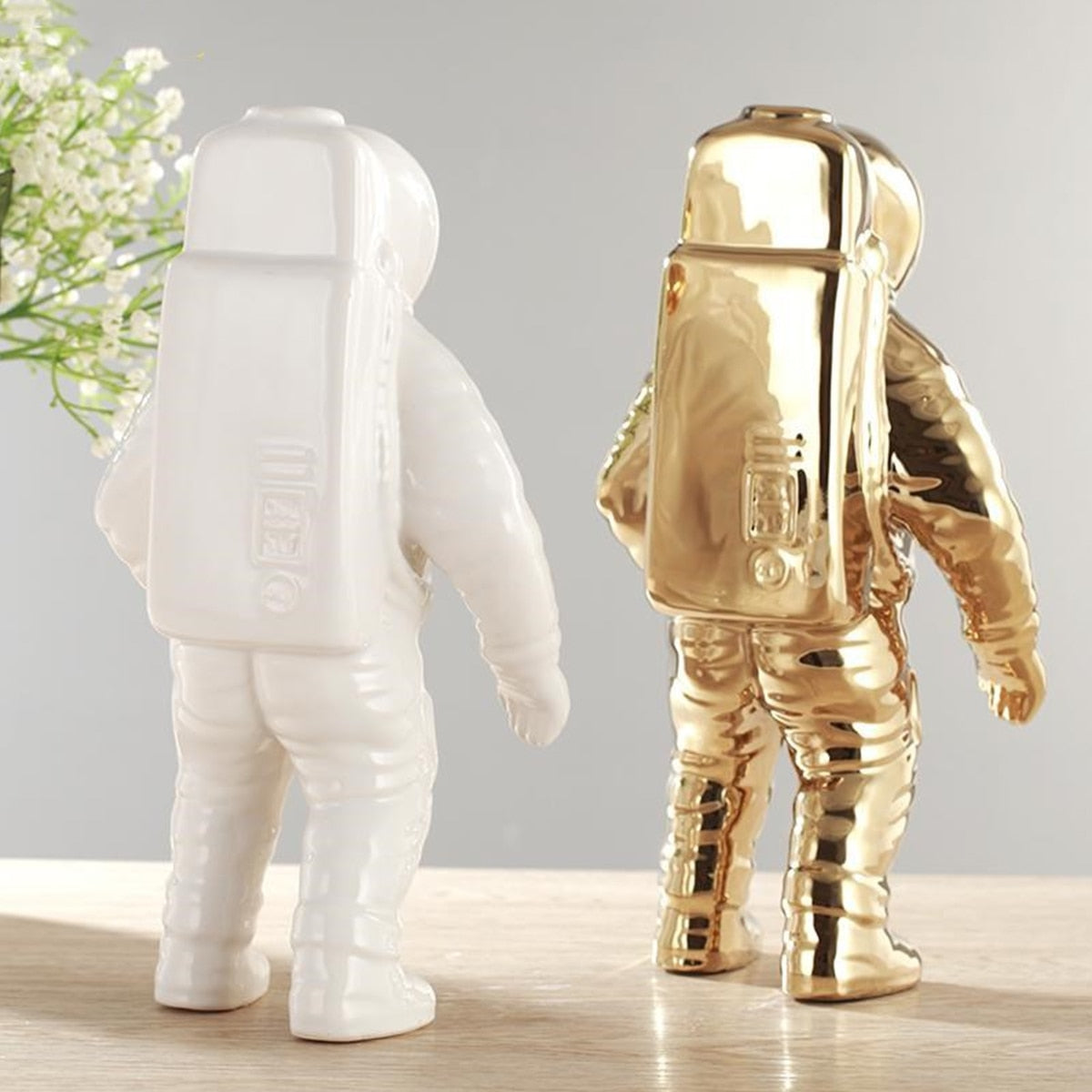 Modern Astronaut Ceramic Vase – Multi-functional Space Sculpture in Gold, Silver, or White 1