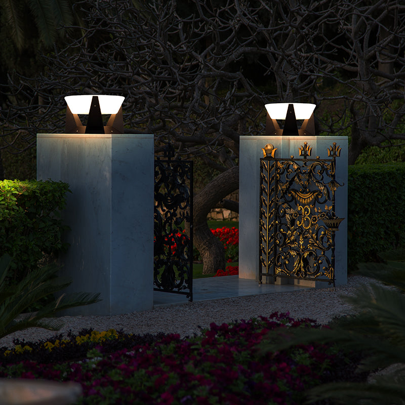 Solar LED Outdoor Light – Waterproof and Energy-Efficient for Garden and Pathway 4