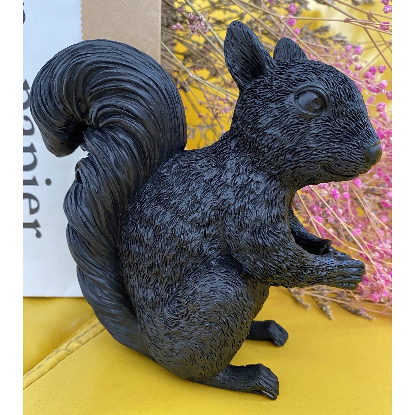 Squirrel LED Table Lamp with Soft Warm Light – Cute Design for Kids' Rooms 4