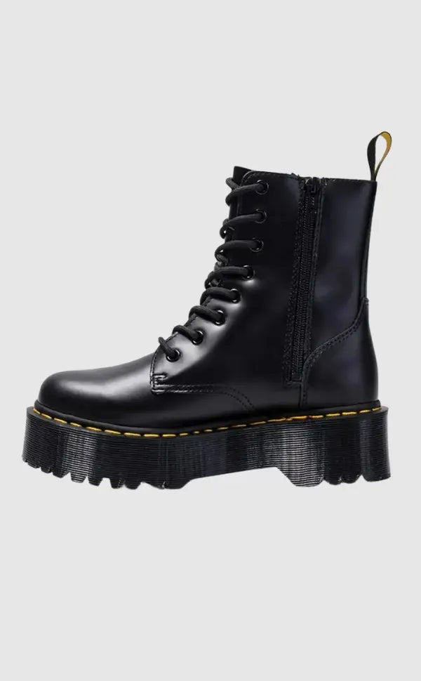 Stylish Leather Platform Boots with Chunky Sole – Urban Footwear for Streetwear and Grunge 0
