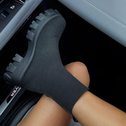 Stylish Women's Winter Boots – Warm, Comfortable, and Durable Footwear for Cold Weather 4
