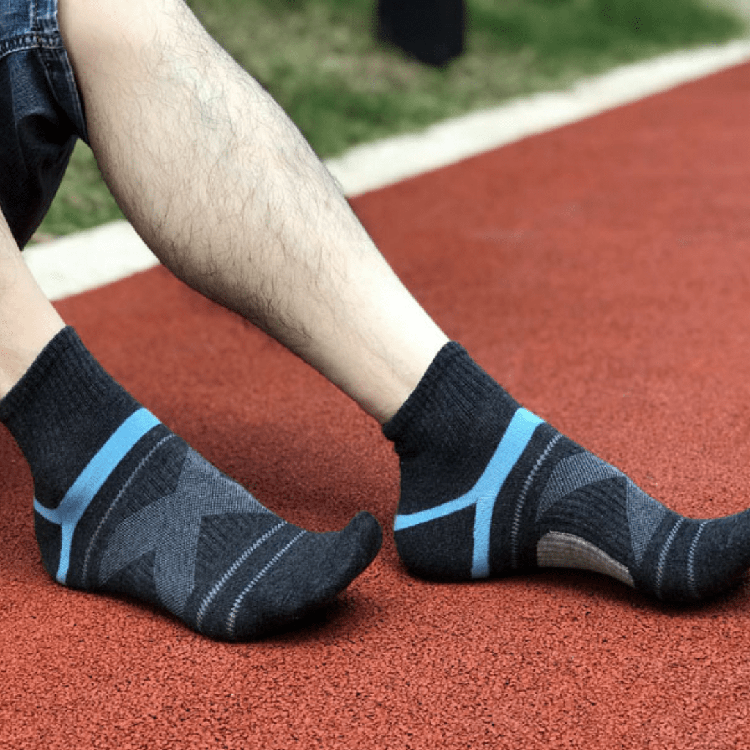 TRUZENIC Men’s Compression Sport Socks