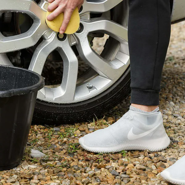 Waterproof Non-Slip Silicone Shoe Covers – Durable Overshoes for All Weather Protection, Easy to Clean and Portable 1