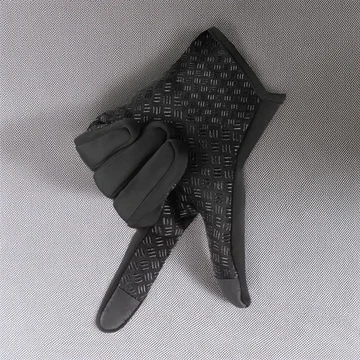 Waterproof Thermal Gloves with Touchscreen Compatibility – Insulated Winter Gloves for Outdoor Activities 1